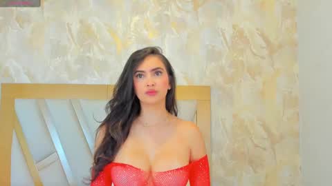 Sophie online show from 11-04-25, 01:43