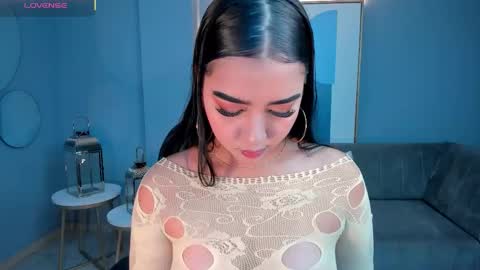 Sophie online show from 02-07-26, 04:38