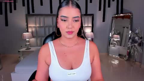 Sophie online show from 07-28-26, 06:31