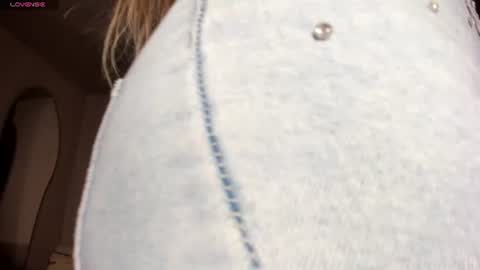 Snapshot of sophiepalmerx chatting on 06-19-26, 11:58 Sophie Palmer online show from 06-19-26, 11:58