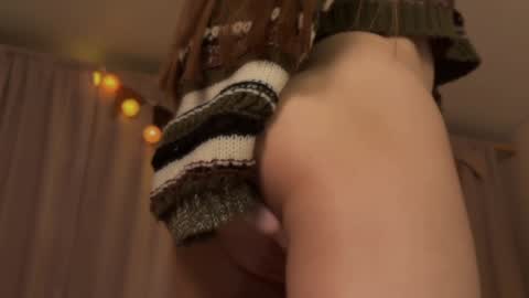 Snapshot of sophiephoria chatting on 12-27-24, 07:57 Sophie Next stream 3 online show from 12-27-24, 07:57