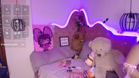   Sophie  online show from 10-10-25, 10:42