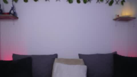 Snapshot of sophiiecums chatting on 01-19-26, 04:05 Sophiie online show from 01-19-26, 04:05