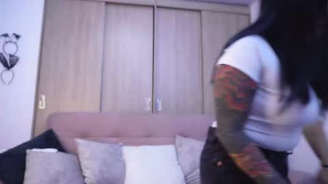 Snapshot of sophiiecums chatting on 02-04-26, 03:34 Sophiie online show from 02-04-26, 03:34