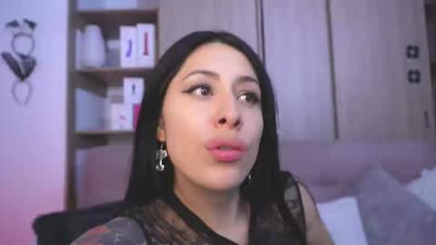 Snapshot of sophiiecums chatting on 03-08-26, 02:04 Sophiie online show from 03-08-26, 02:04