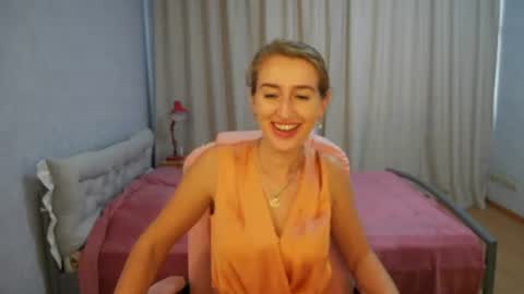 Snapshot of sophilorens chatting on 07-20-26, 03:36 Sophi online show from 07-20-26, 03:36
