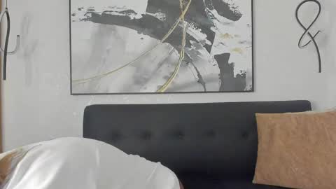 Snapshot of sophimariin chatting on 04-29-26, 11:14 Sophi online show from 04-29-26, 11:14