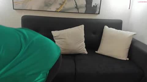 Snapshot of sophimariin chatting on 06-03-26, 02:33 Sophi online show from 06-03-26, 02:33