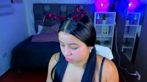 Snapshot of sophyadams_ chatting on 06-23-26, 06:00 Sophy online show from 06-23-26, 06:00