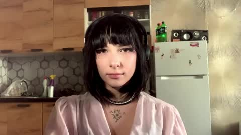 Eva online show from 03-21-26, 12:21