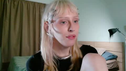 sora999999999 online show from 04-23-26, 09:06