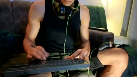 businessman online show from 06-18-26, 02:23