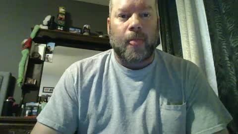 Snapshot of soro00421 chatting on 03-10-25, 08:45 soro00421 online show from 03-10-25, 08:45