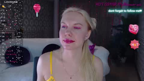 Snapshot of soul_liza chatting on 09-12-25, 02:44 Lisa online show from 09-12-25, 02:44