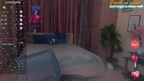 Snapshot of soul_liza chatting on 10-06-25, 01:25 Lisa online show from 10-06-25, 01:25