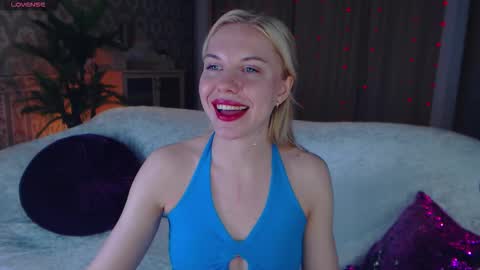 Snapshot of soul_liza chatting on 11-10-25, 06:34 Lisa online show from 11-10-25, 06:34