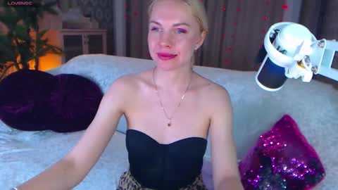 Snapshot of soul_liza chatting on 11-27-25, 07:10 Lisa online show from 11-27-25, 07:10