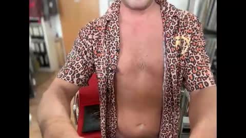 Snapshot of soulntribe chatting on 01-12-25, 11:50 Litchie69 online show from 01-12-25, 11:50