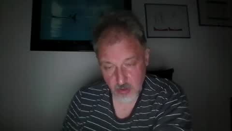 Snapshot of soundshark1974 chatting on 07-12-26, 10:56 Soundshark online show from 07-12-26, 10:56