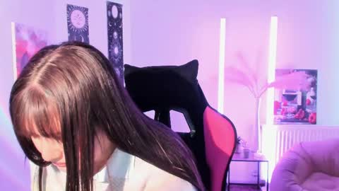 Jennie online show from 04-30-26, 02:45