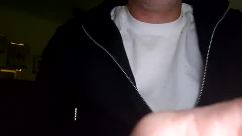 Snapshot of southboy2410 chatting on 10-25-25, 06:02 southboy2410 online show from 10-25-25, 06:02