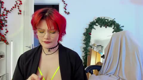 Leah online show from 04-10-26, 04:23