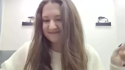 Snapshot of sovagloomy chatting on 10-31-25, 05:03 sovagloomy online show from 10-31-25, 05:03