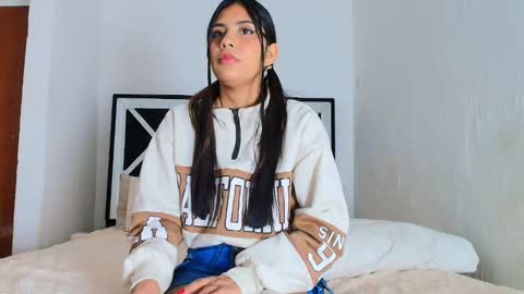 soy_camila01 online show from 02-21-26, 10:55