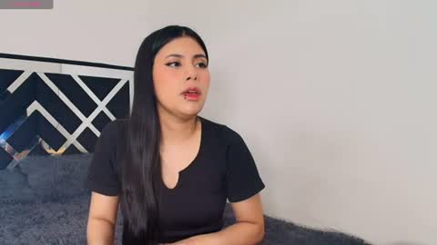 soy_camila01 online show from 06-18-26, 08:58