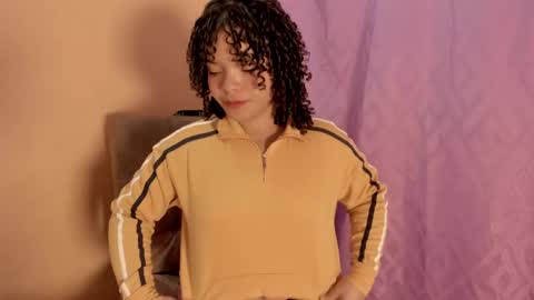 Snapshot of soy_jacky18 chatting on 02-16-25, 05:15 Jacky online show from 02-16-25, 05:15