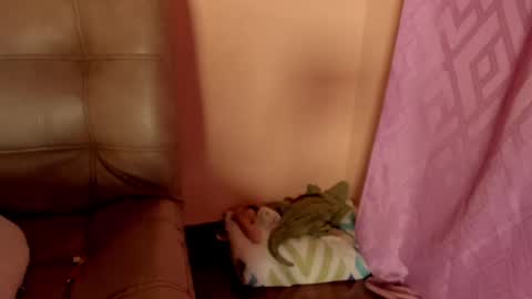 Snapshot of soy_jacky18 chatting on 02-28-25, 06:21 Jacky online show from 02-28-25, 06:21