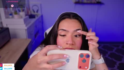 Snapshot of soyabby_ chatting on 11-14-25, 11:46 Luisa online show from 11-14-25, 11:46