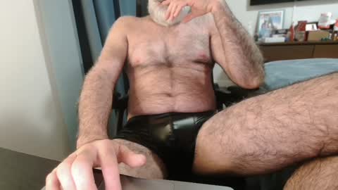 Snapshot of soyelpoti79 chatting on 03-02-25, 03:02 WhiteWolfFL online show from 03-02-25, 03:02