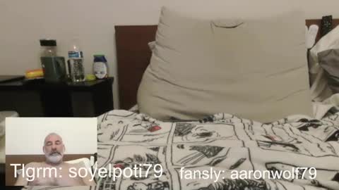 Snapshot of soyelpoti79 chatting on 06-21-26, 01:13 WhiteWolfFL online show from 06-21-26, 01:13