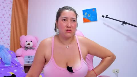 SoyQueen online show from 04-26-26, 05:05