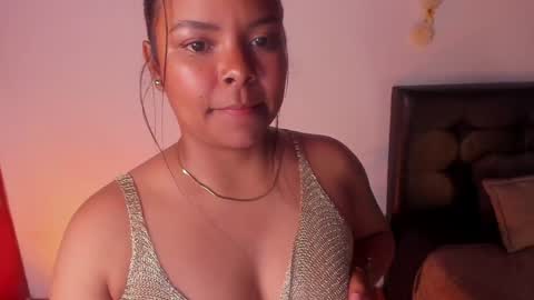 Snapshot of soytucolor chatting on 01-05-25, 12:20 Paula  add me on snap online show from 01-05-25, 12:20