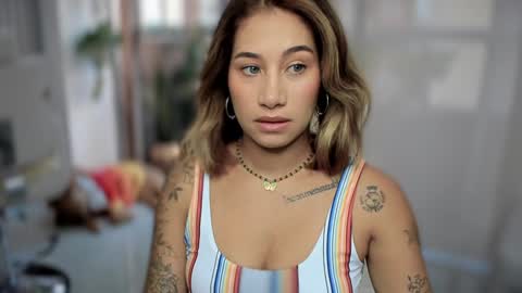 Snapshot of soytulu_ chatting on 01-08-25, 12:37 brisa s online show from 01-08-25, 12:37