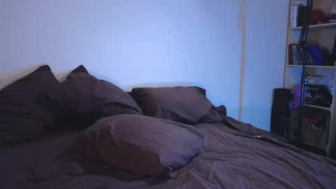 Snapshot of space_x_roxy chatting on 02-10-25, 06:45 Roxy online show from 02-10-25, 06:45