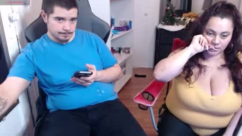 spanishcouple4255 online show from 12-20-25, 07:54