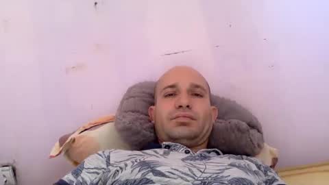 Snapshot of sparei7 chatting on 01-01-25, 07:52 Snaiky online show from 01-01-25, 07:52