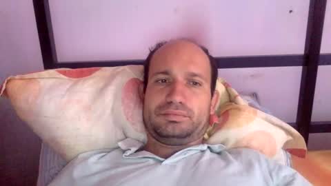 Snapshot of sparei7 chatting on 10-02-25, 11:50 Snaiky online show from 10-02-25, 11:50