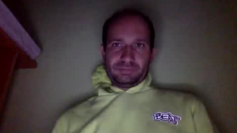 Snapshot of sparei7 chatting on 10-03-25, 12:24 Snaiky online show from 10-03-25, 12:24