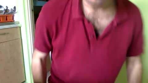 Snapshot of sparei7 chatting on 05-01-26, 01:05 Snaiky online show from 05-01-26, 01:05
