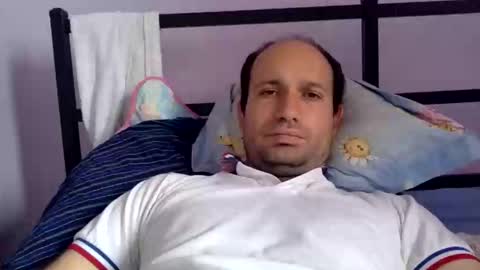 Snapshot of sparei7 chatting on 05-11-26, 02:45 Snaiky online show from 05-11-26, 02:45