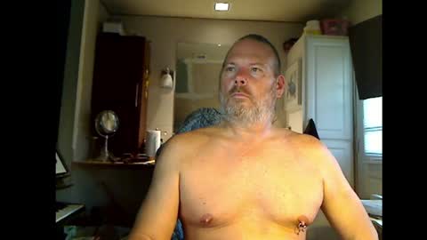 Snapshot of sparky401 chatting on 01-05-25, 12:20 sparky401 online show from 01-05-25, 12:20