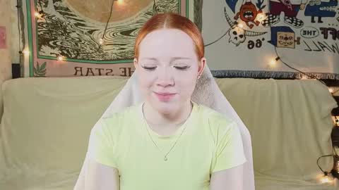 Snapshot of sparky_fox chatting on 06-04-26, 12:27 Nika online show from 06-04-26, 12:27