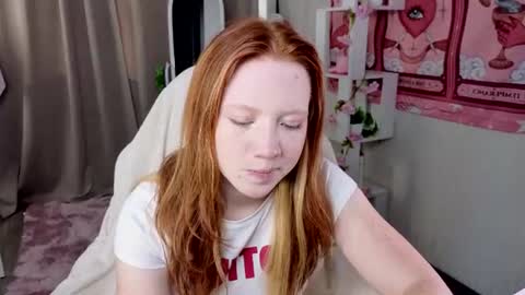 Snapshot of sparky_fox chatting on 07-16-26, 12:16 Nika online show from 07-16-26, 12:16