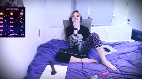 Snapshot of sparkyferret chatting on 12-03-25, 03:21 sparkyferret online show from 12-03-25, 03:21