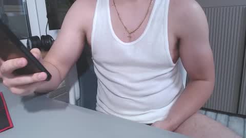 Art online show from 11-07-25, 02:00