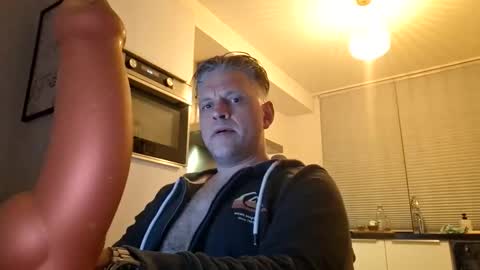 DutchDude online show from 03-07-26, 08:50